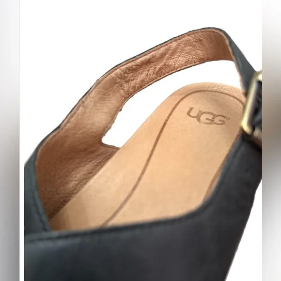 Ugg Kamile sandals - Picture 4 of 7